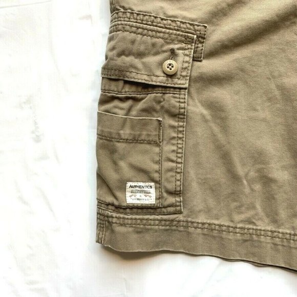 Levis Signature Cargo Shorts Men 38 Relaxed Heavyweight Y2K Khaki Outdoor Summer - Picture 7 of 12